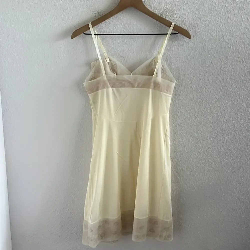 NWT Vintage Vanity Fair Slip Gown Neutral Cream Lightweight Small